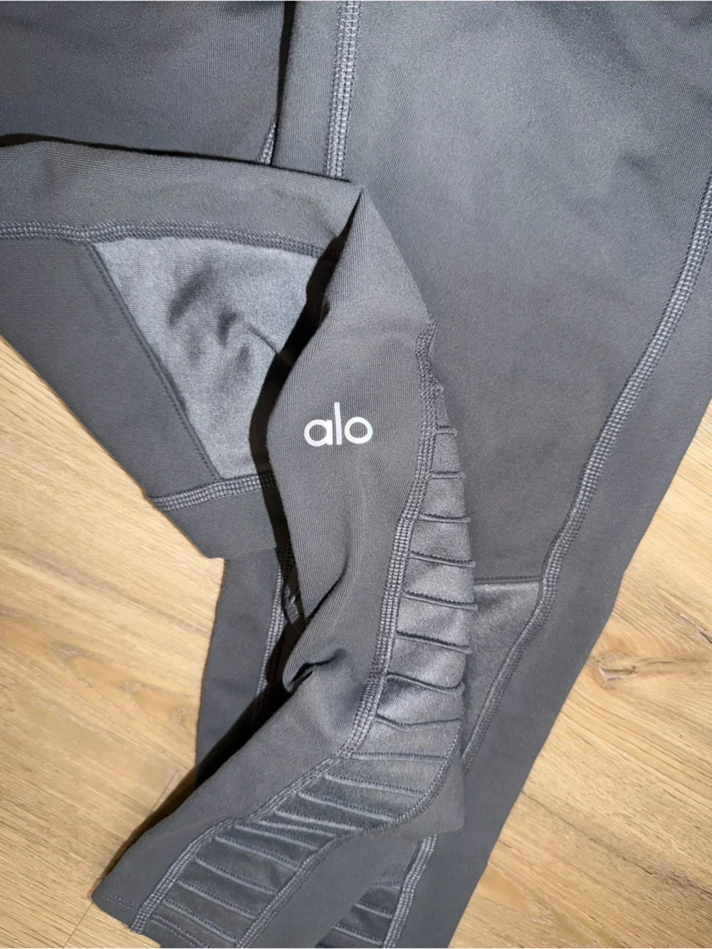 Alo Yoga High Waisted Moto Leggings